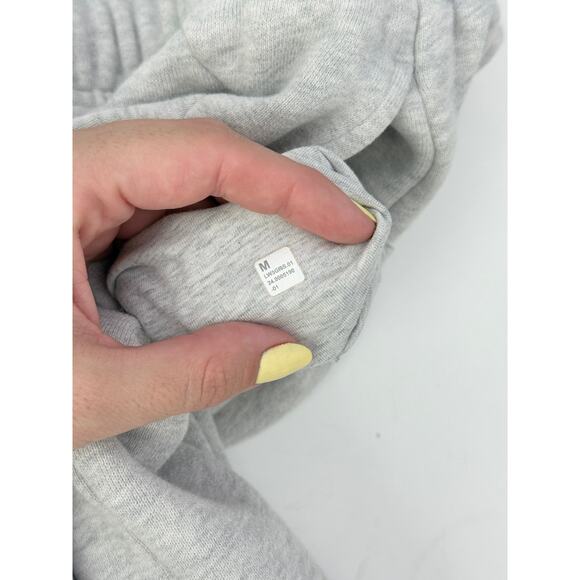 lululemon scuba oversized jogger - size medium - Picture 7 of 8